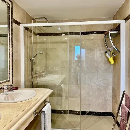 Duplex-penthouse With Stunning Panoramic View Apartment *