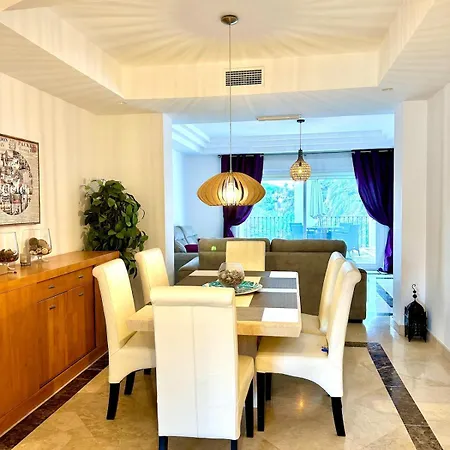 Duplex-penthouse With Stunning Panoramic View דירה *